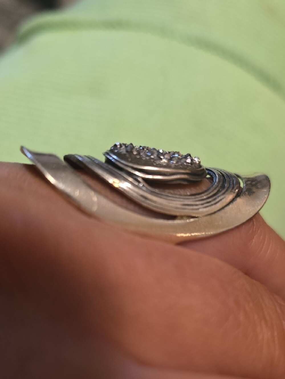 Sterling Saddle Ring with Black Druzy Center - Picture 5 of 6